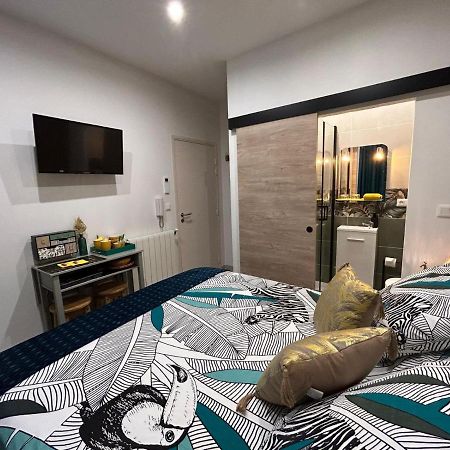 La Maddyson Bed & Breakfast นาร์บอนน์ ภายนอก รูปภาพ