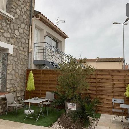 La Maddyson Bed & Breakfast นาร์บอนน์ ภายนอก รูปภาพ